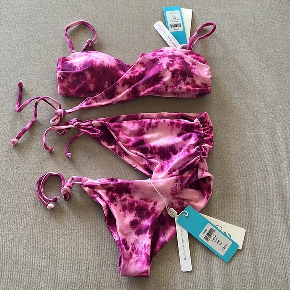 ** SALE **Beach Bunny Chanel Iman Bikini various size - Picture 3 of 7